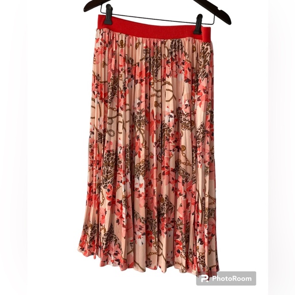Marciano Floral All Over Pattern Pleated Skirt - Size L - Picture 5 of 6